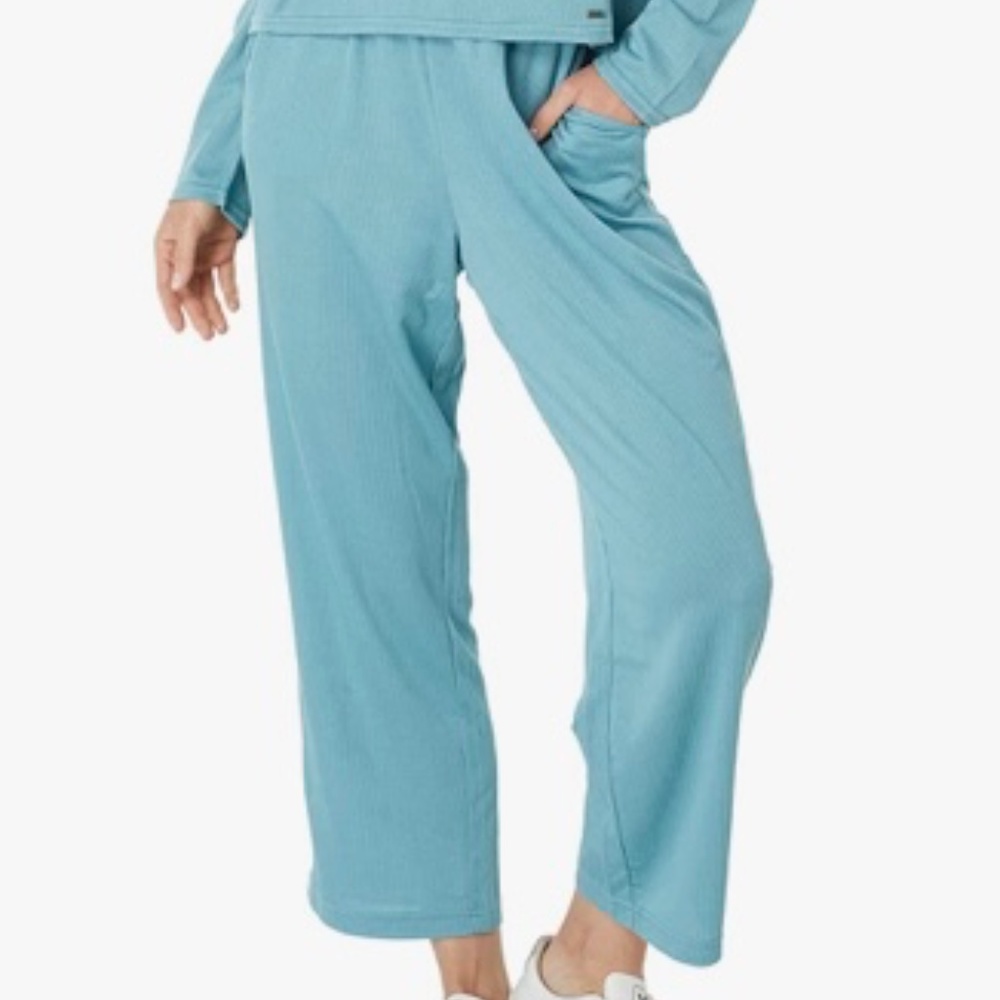 New O'Neill Women's Capri Ankle Pants Pull On Relaxed Knit Ribbed Cameo Blue XS